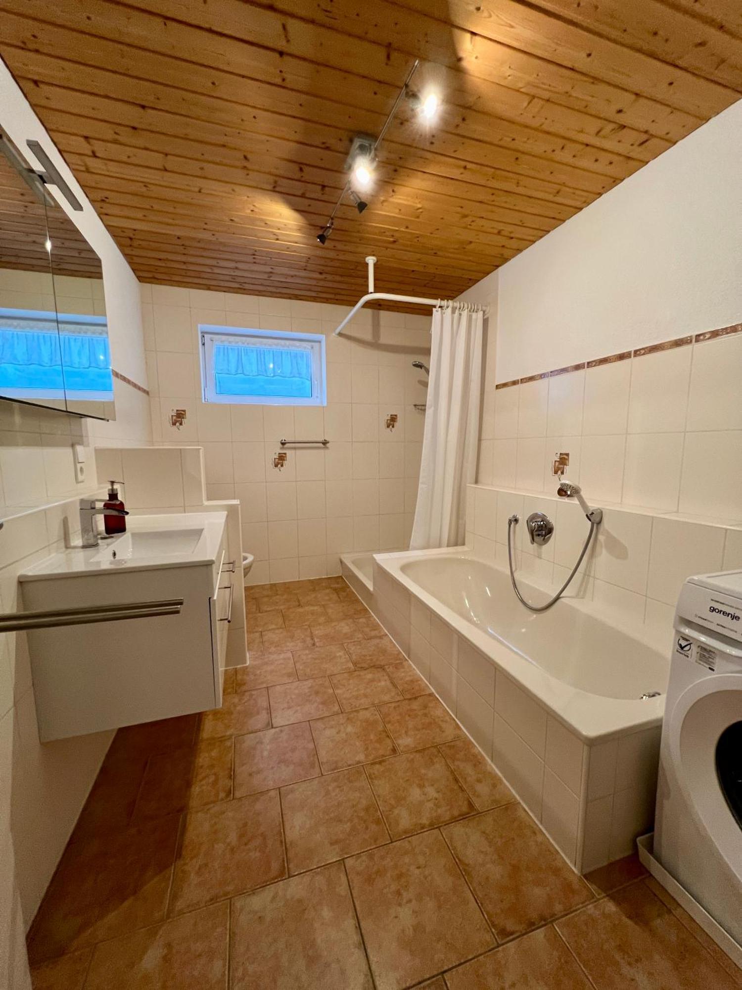 Gemuetliche Ferienwohnung Im Herzen Des Schwarzwaldes Niedereschach Exterior photo